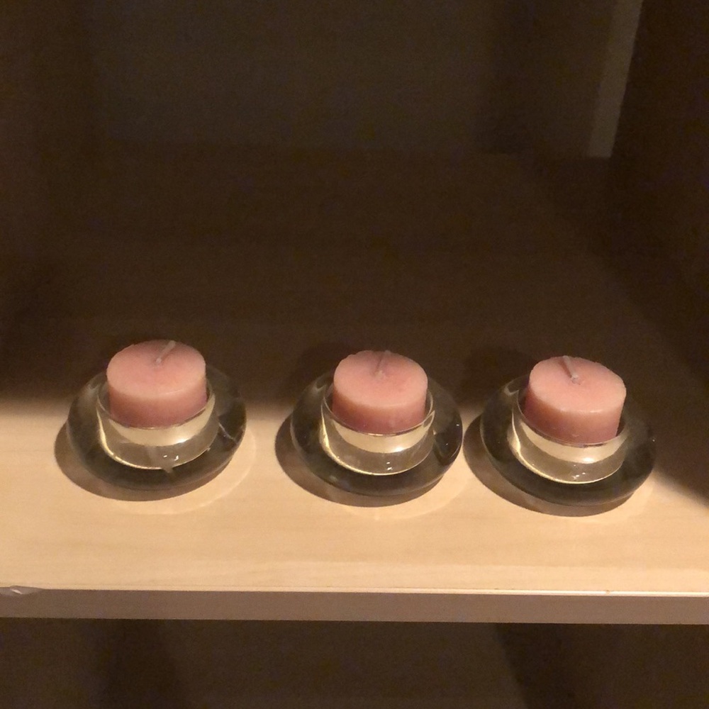 4/$25 Set of Candle Holders 🙉
